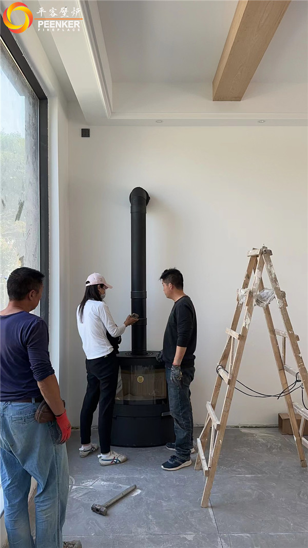 武漢碧海花園別墅丹麥Aduro A15真火壁爐安裝.jpg