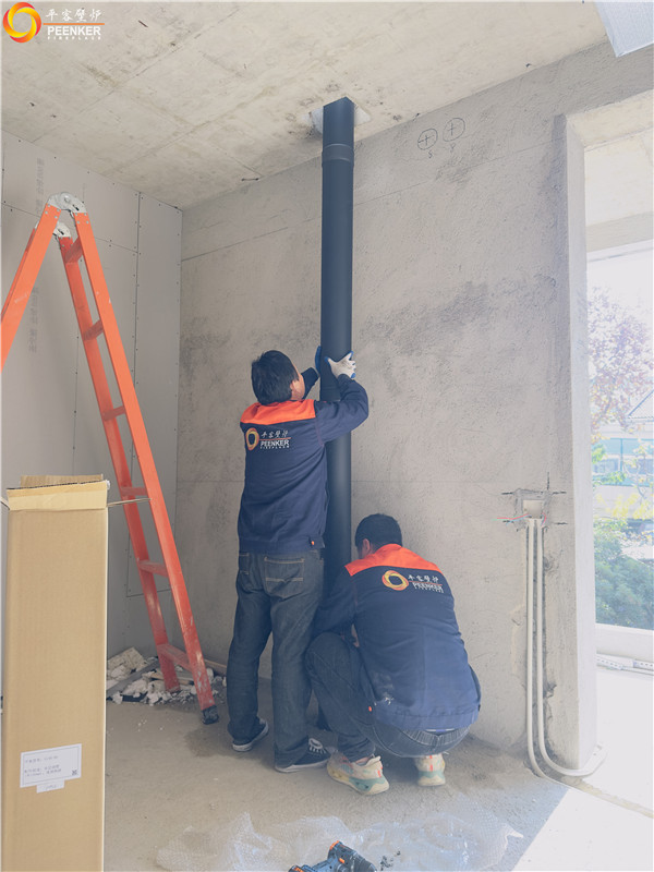 上海新虹橋小別墅丹麥Morso 5660對(duì)流型壁爐安裝.jpg