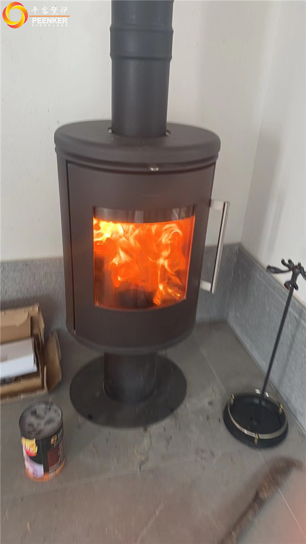 杭州新嶺村丹麥Morso 6848鑄鐵火爐安裝.jpg