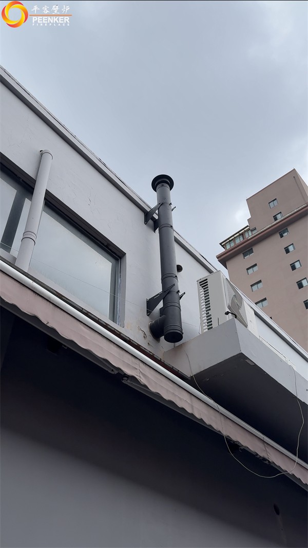 上海文創園丹麥Aduro 15LUX真火壁爐安裝.jpg